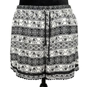 About a Girl Lounge Shorts Elephant Pom Pom Boho Size Medium Black White